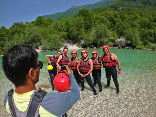 lahko prinesem fotoaparat s seboj